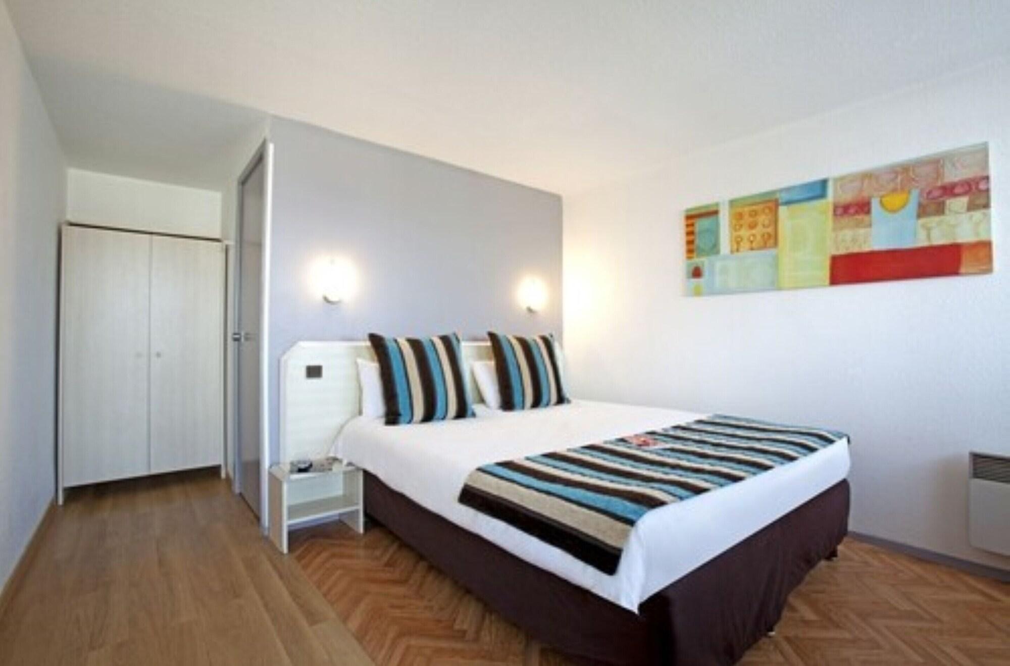 Sure Hotel By Best Western Biarritz Aeroport Экстерьер фото