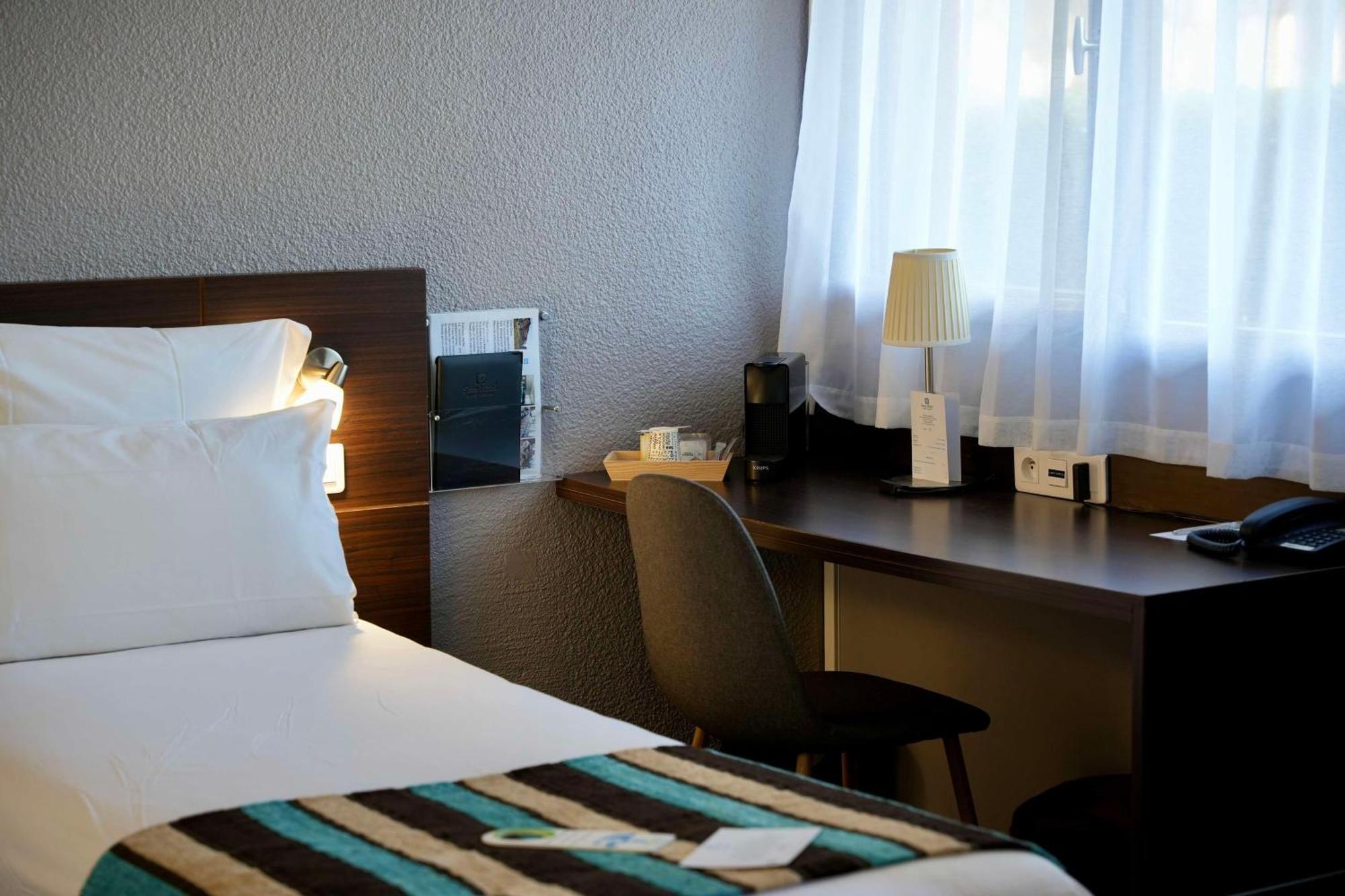 Sure Hotel By Best Western Biarritz Aeroport Экстерьер фото